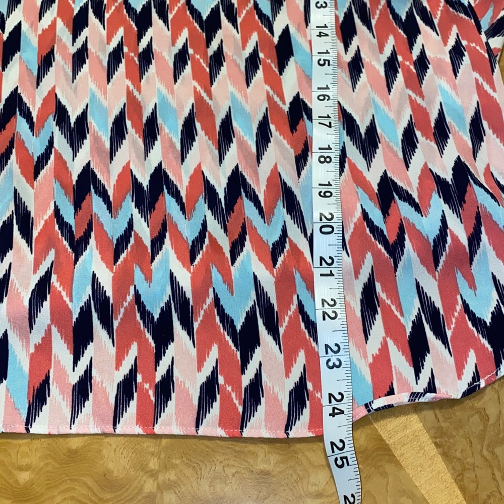 by & by Multicolor Chevron Blouse - Picture 11 of 12